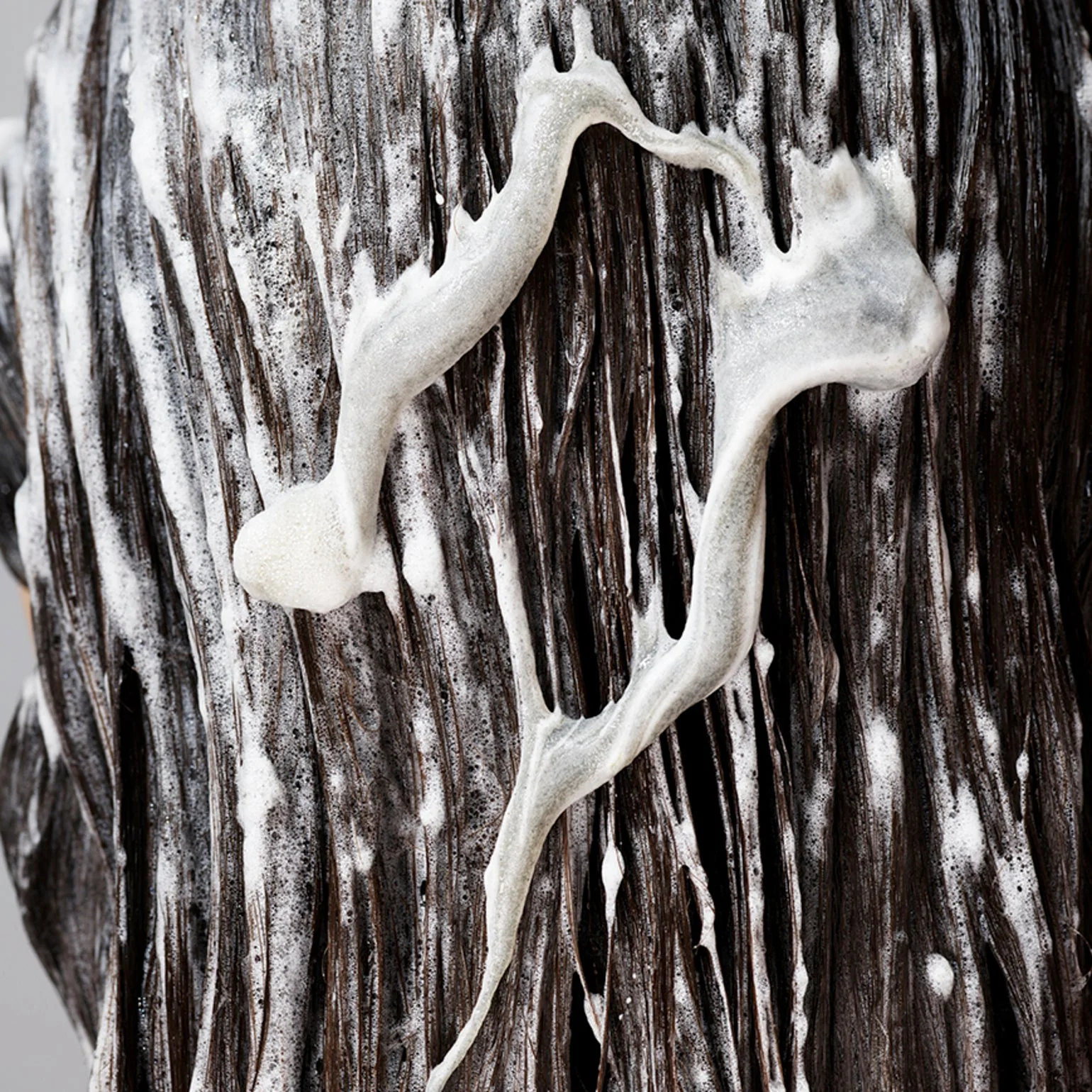The Cleanse Clarifying Shampoo - Image 6